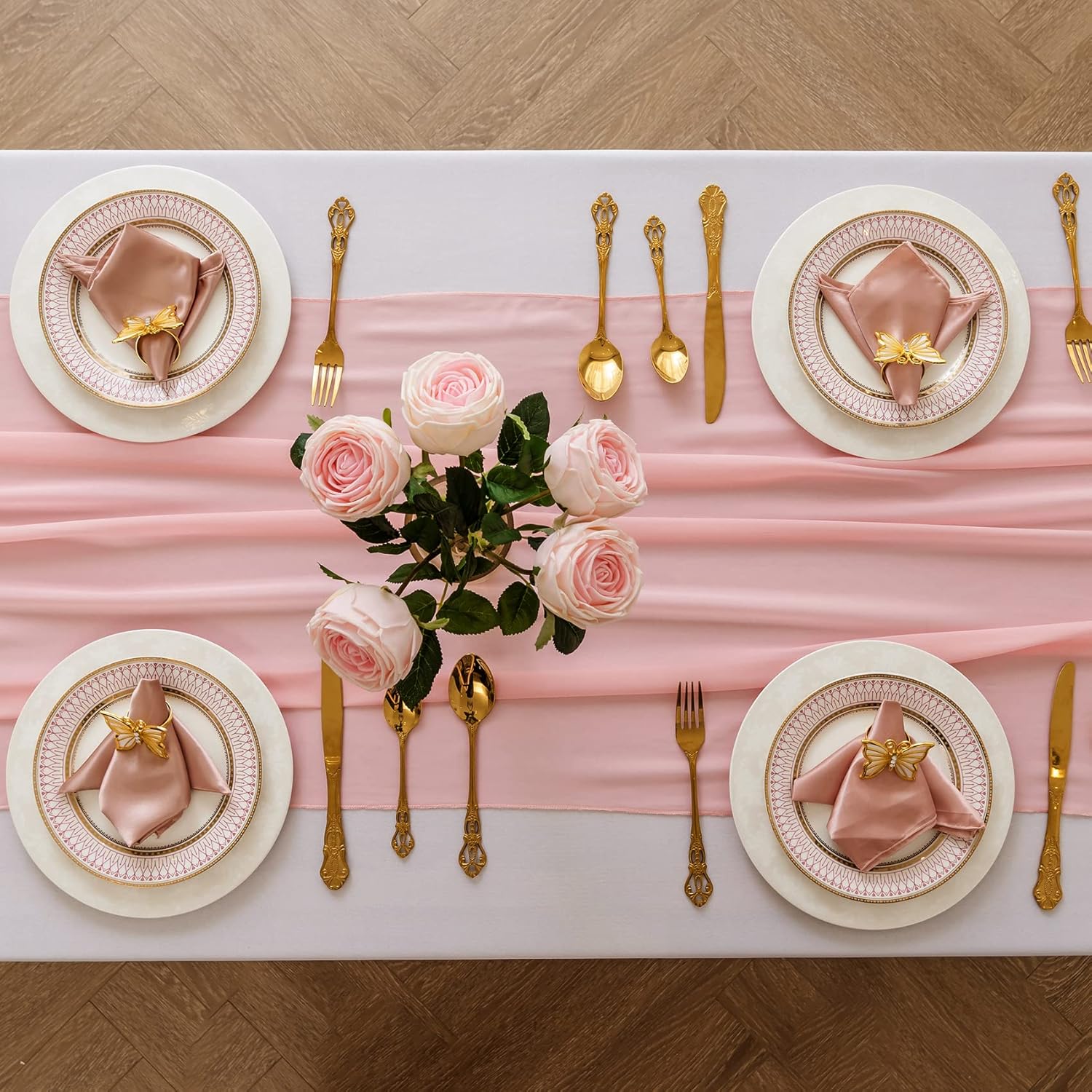 Home Office News - Chemin de table bohème en mousseline